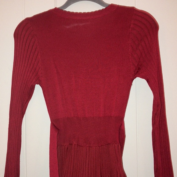🍂 Gorgeous Autumn Red Pleated Sweater Dress NWT - Picture 7 of 7